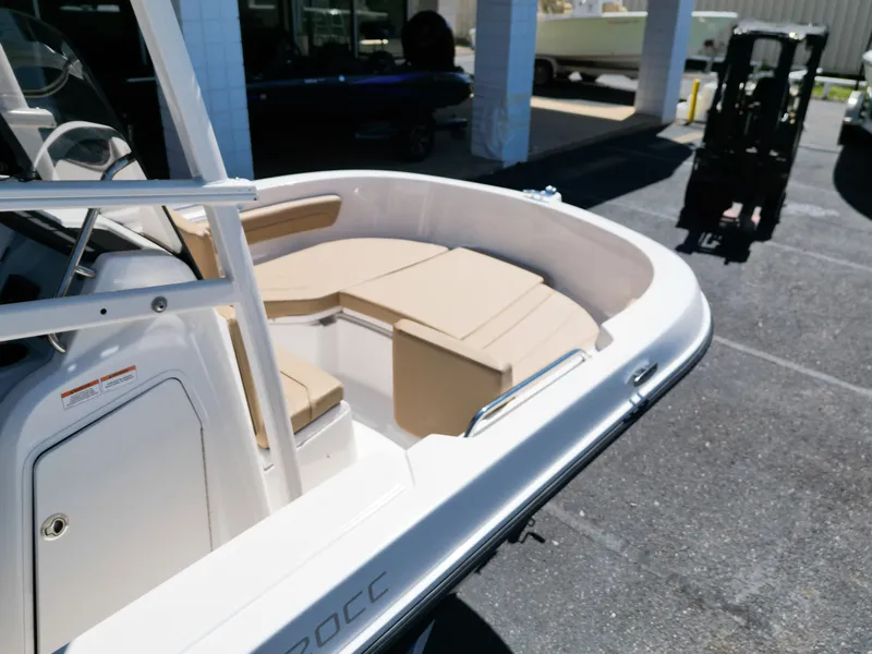 Slide: The Image of Bayliner TROPHY CC20 2026 - 18