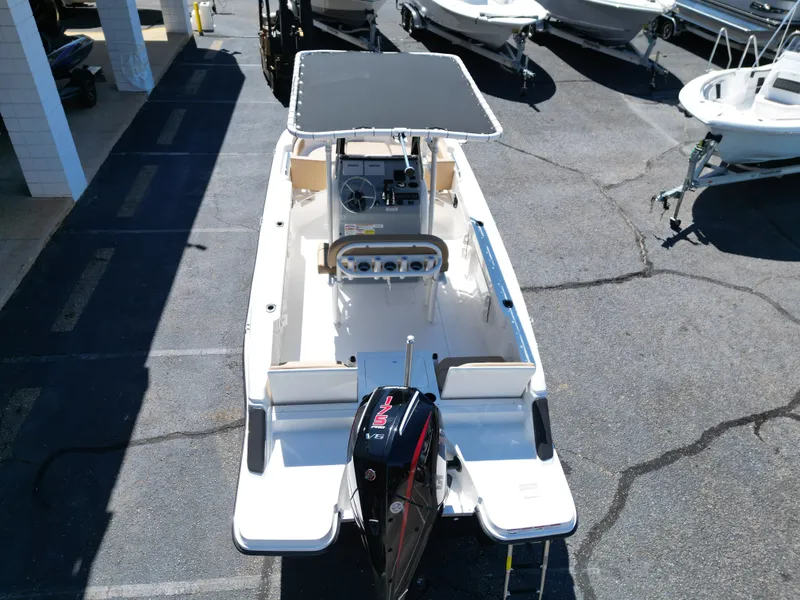 Slide: The Image of Bayliner TROPHY CC20 2026 - 14