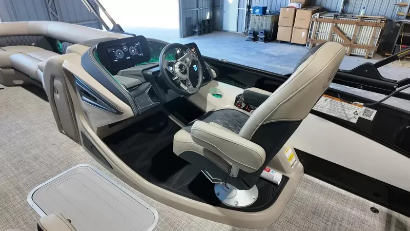 Slide: The Image of Barletta Lusso 25UC 2027 - 40