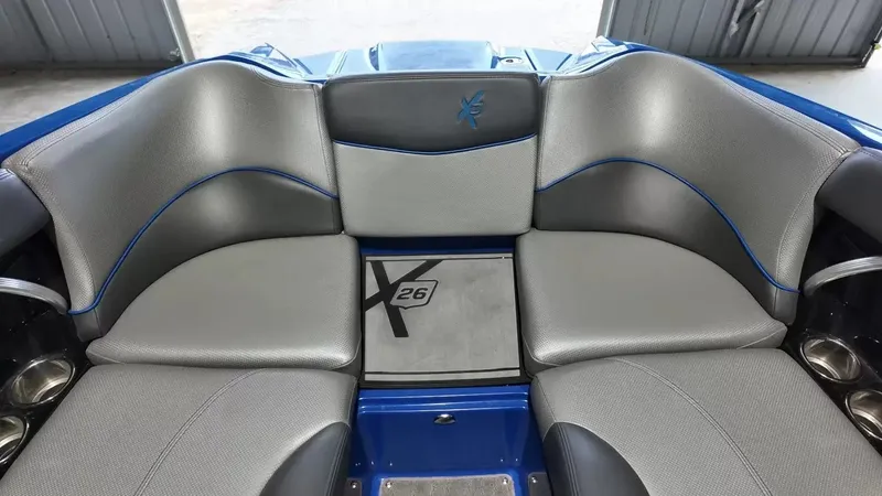 Slide: The Image of MasterCraft X26 2016 - 24