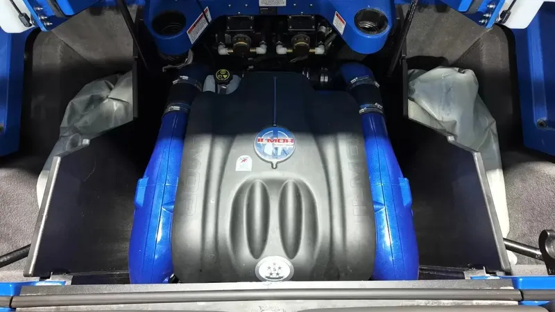 Slide: The Image of MasterCraft X26 2016 - 77