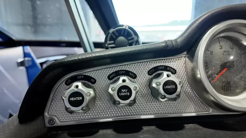 Slide: The Image of MasterCraft X26 2016 - 34