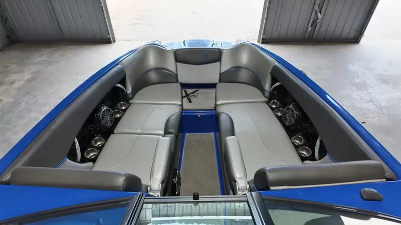 Slide: The Image of MasterCraft X26 2016 - 25