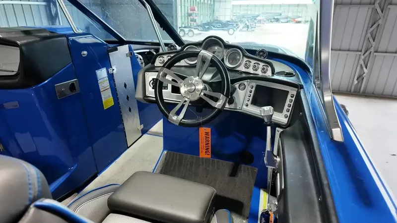 Slide: The Image of MasterCraft X26 2016 - 41