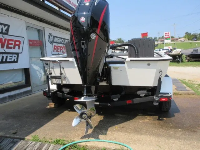Slide: The Image of Vexus Avx2085s /Mercury 250XL Proxs 4Stroke / 2027 - 11