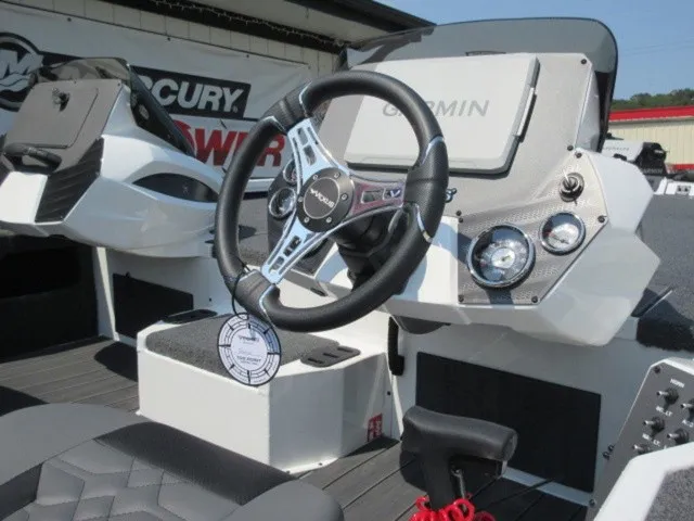 Slide: The Image of Vexus Avx2085s /Mercury 250XL Proxs 4Stroke / 2027 - 12
