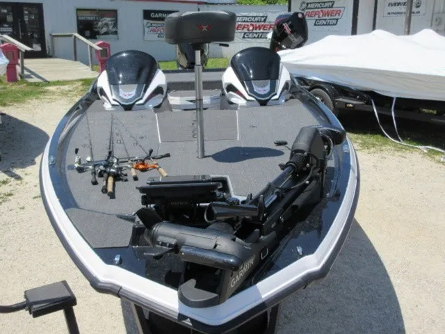 Slide: The Image of Vexus VXS21 / Mercury 300L Racing TM / Trailer 2026 - 11