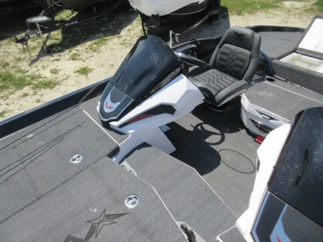 Slide: The Image of Vexus VXS21 / Mercury 300L Racing TM / Trailer 2026 - 23