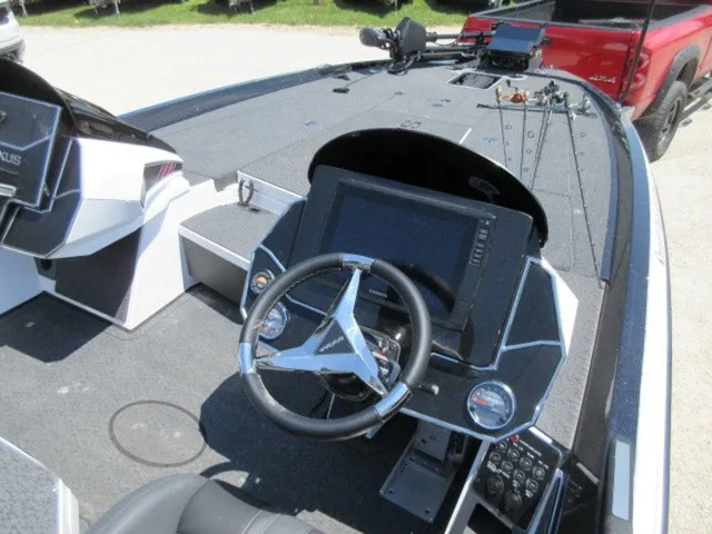 Slide: The Image of Vexus VXS21 / Mercury 300L Racing TM / Trailer 2026 - 29