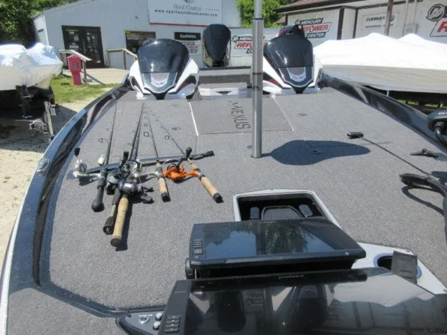 Slide: The Image of Vexus VXS21 / Mercury 300L Racing TM / Trailer 2026 - 9
