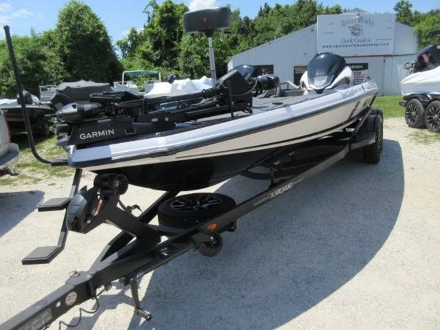 Slide: The Image of Vexus VXS21 / Mercury 300L Racing TM / Trailer 2026 - 8