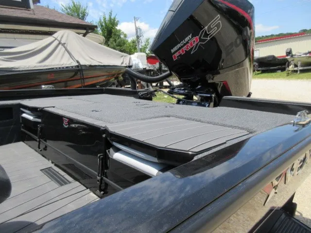 Slide: The Image of Vexus Avx1985s /Mercury 200 Proxs /Trailer 2026 - 11