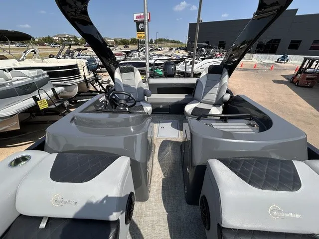 Slide: The Image of Massimo T27 Limited 2023 - 18