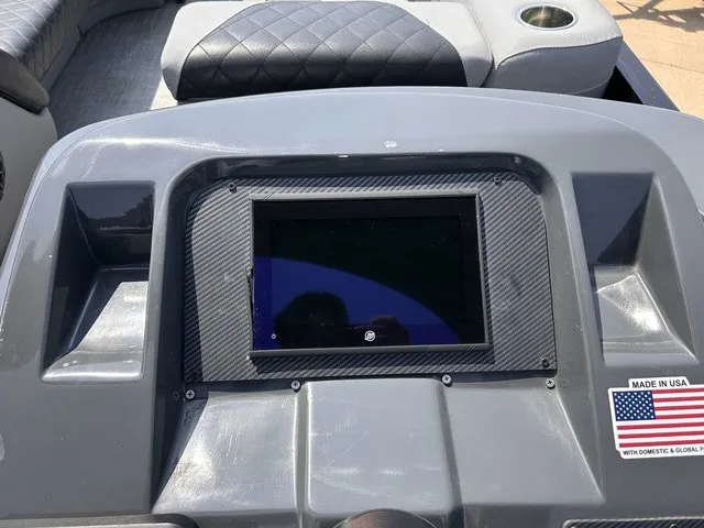 Slide: The Image of Massimo T27 Limited 2023 - 24
