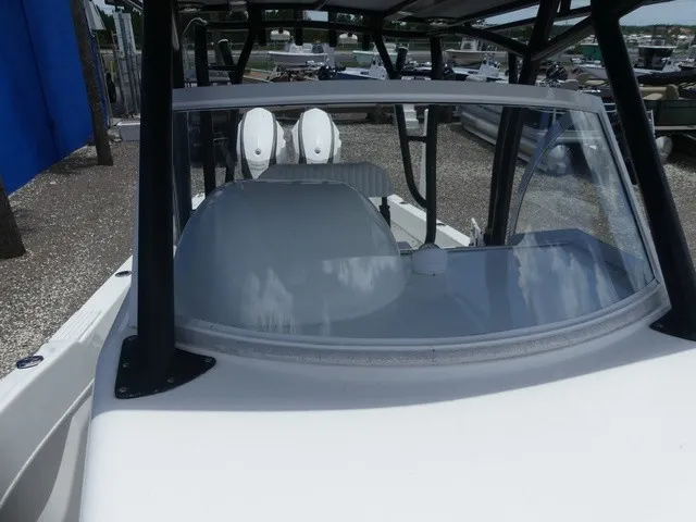 Slide: The Image of Dusky 278 Fish Around Cruiser 2020 - 14