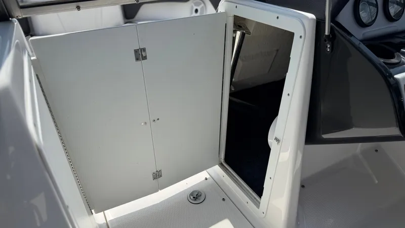 Slide: The Image of Yamaha SX210 2022 - 19