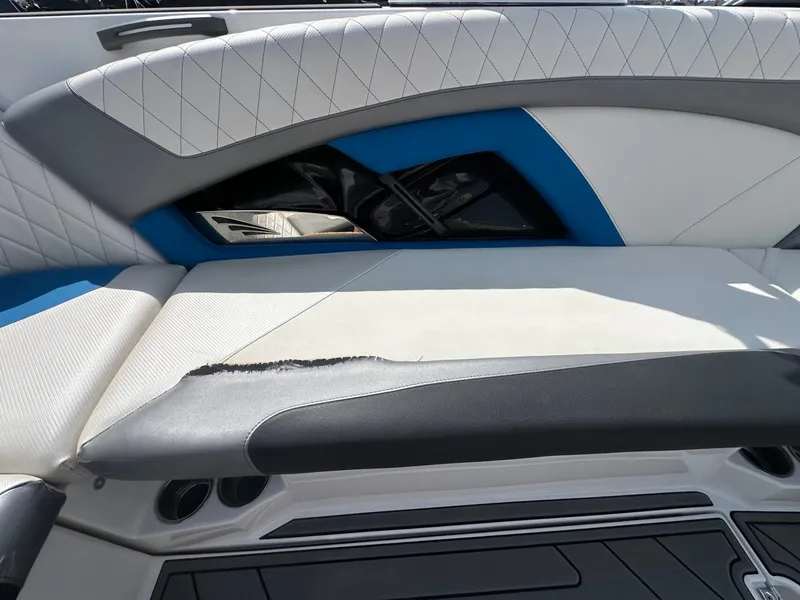 Slide: The Image of Tigé Z3 2016 - 14