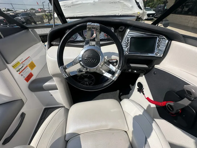 Slide: The Image of Tigé Z3 2016 - 17