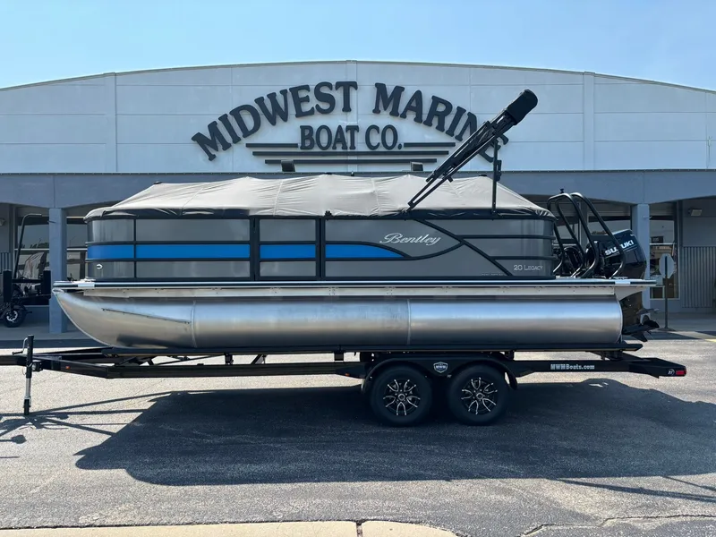 Slide: The Image of Bentley Pontoons 200 LEGACY NAVIGATOR 2027 - 33
