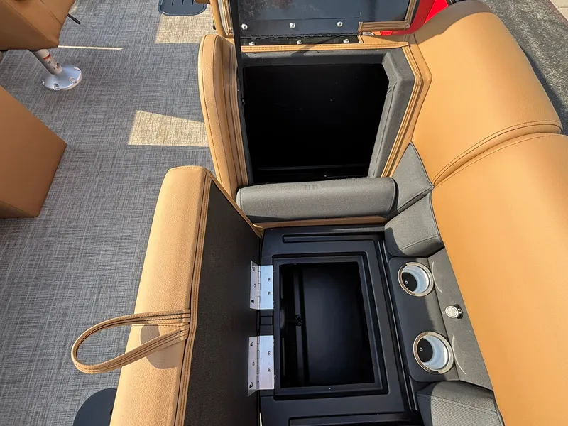 Slide: The Image of Bentley Pontoons 223 LEGACY NAVIGATOR 2027 - 28