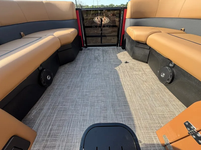 Slide: The Image of Bentley Pontoons 223 LEGACY NAVIGATOR 2027 - 15