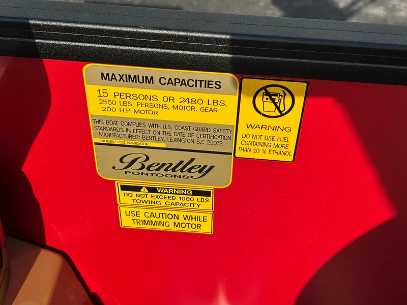 Slide: The Image of Bentley Pontoons 223 LEGACY NAVIGATOR 2027 - 26