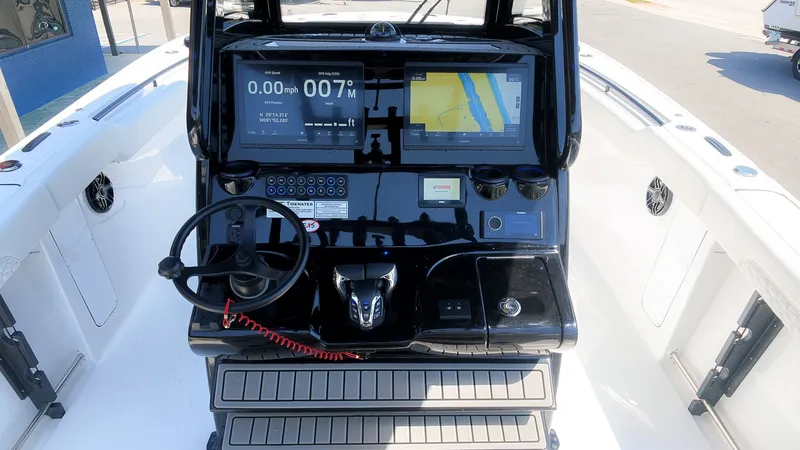 Slide: The Image of Tidewater 302 CC Adventure 2027 - 14