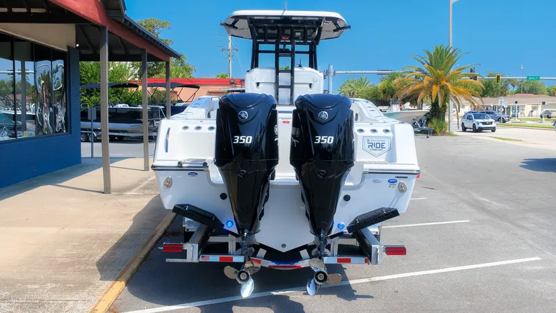 Slide: The Image of Tidewater 302 CC Adventure 2027 - 3