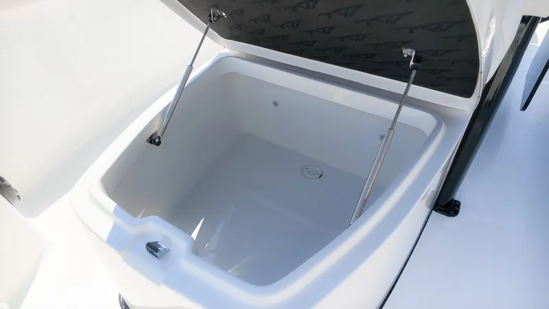 Slide: The Image of Tidewater 302 CC Adventure 2027 - 24
