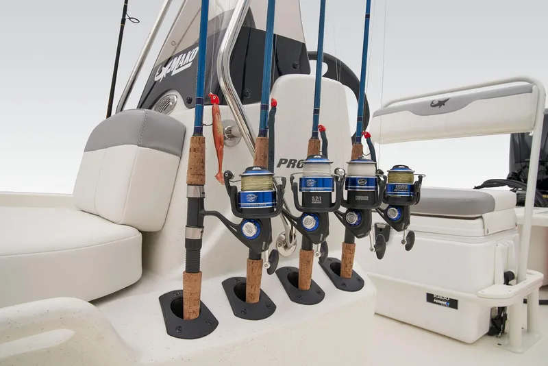Slide: The Image of Mako Pro Skiff 17 CC 2026 - 28