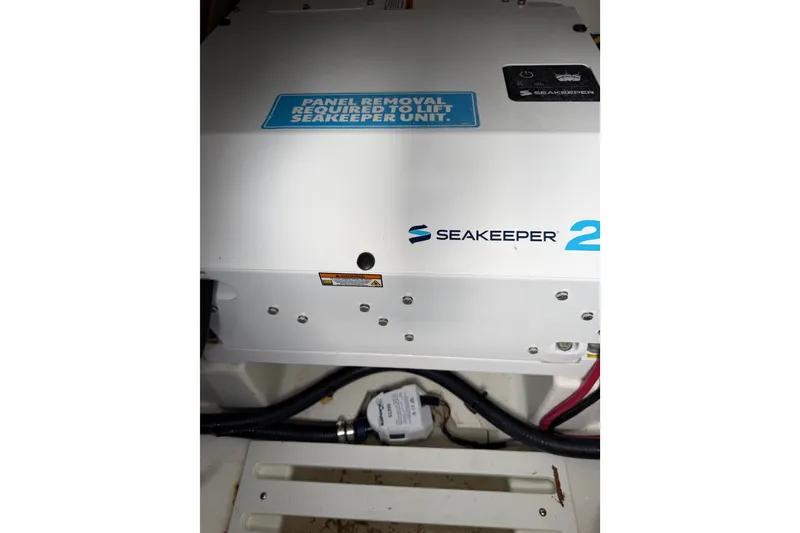 Slide: The Image of Seakeeper 2 stabilization unit in 2024 Southport 33 DC boat. - 18