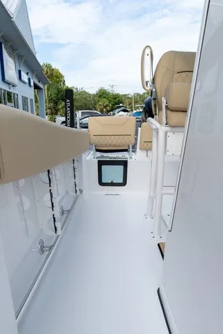 Slide: The Image of Sportsman Heritage 231 Center Console 2027 - 37