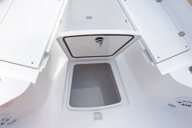 Slide: The Image of Sportsman Heritage 231 Center Console 2027 - 35