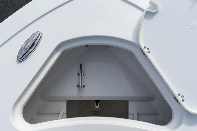 Slide: The Image of Sportsman Heritage 231 Center Console 2027 - 32