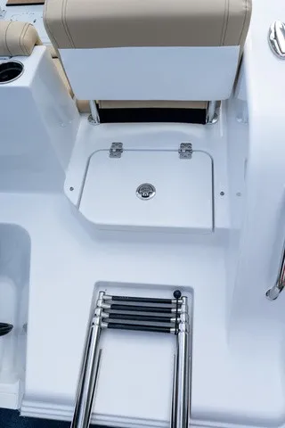 Slide: The Image of Sportsman Heritage 231 Center Console 2027 - 40
