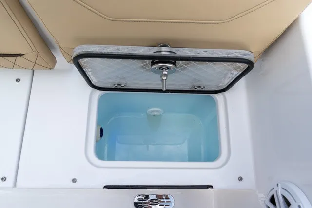 Slide: The Image of Sportsman Heritage 231 Center Console 2027 - 15