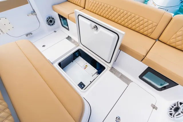 Slide: The Image of Sportsman Heritage 321 Center Console 2027 - 40