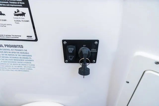 Slide: The Image of Sportsman Heritage 321 Center Console 2027 - 16