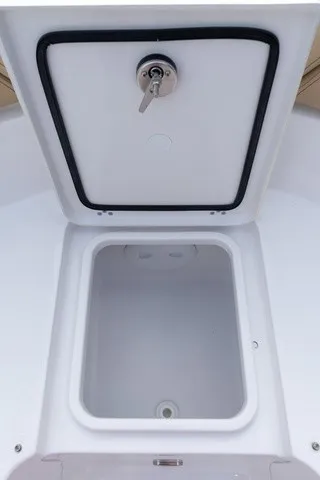 Slide: The Image of Sportsman Heritage 261 Center Console 2027 - 33