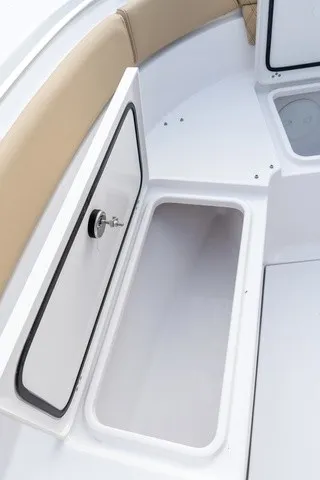 Slide: The Image of Sportsman Heritage 261 Center Console 2027 - 32