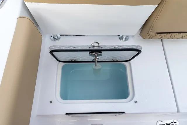 Slide: The Image of Sportsman Heritage 261 Center Console 2027 - 19