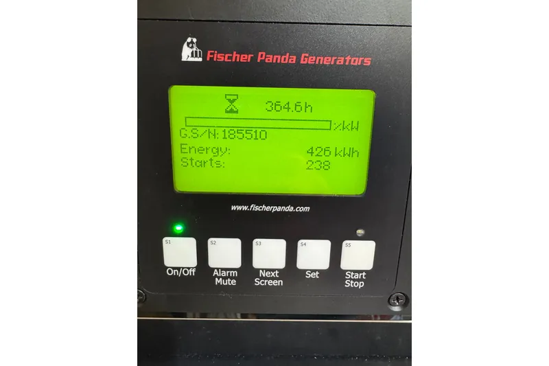 Slide: The Image of Fischer Panda generator display showing 364.6 hours, 426 kWh energy on Scout 425 LXF 2021. - 43