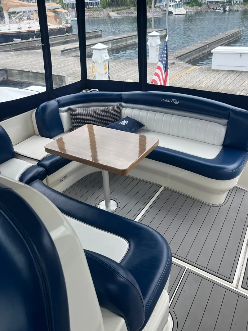 Slide: The Image of Sea Ray 390 Sundancer 2005 - 19