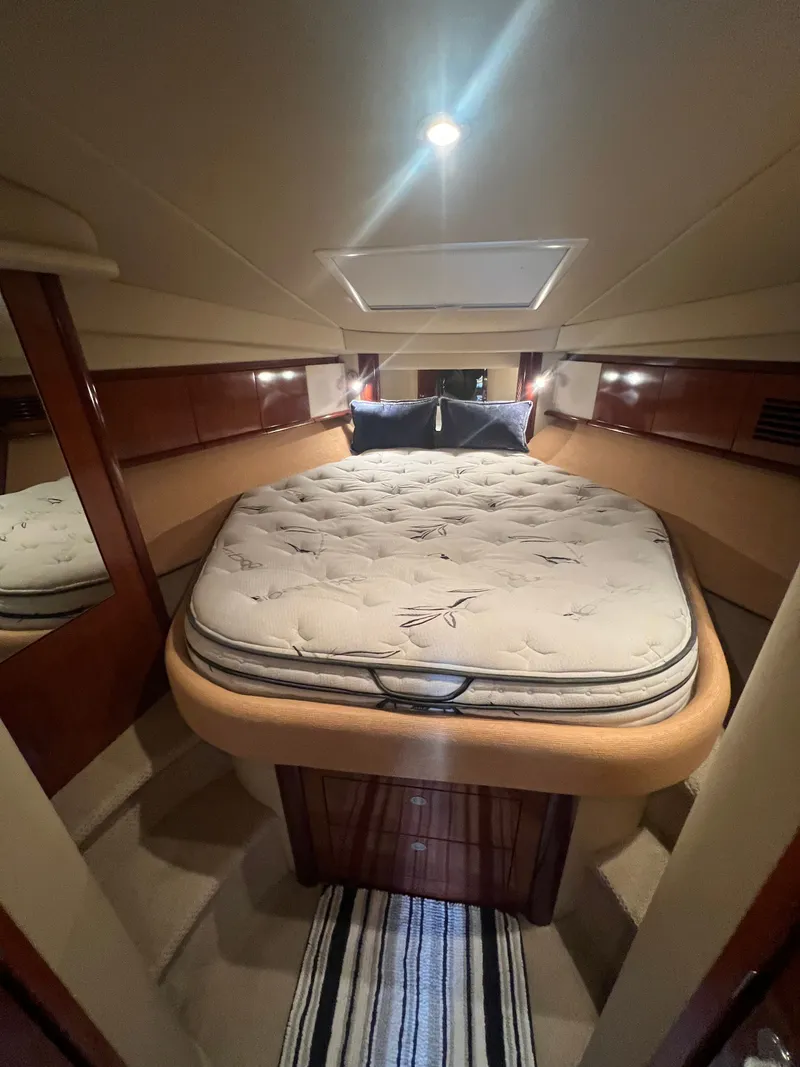 Slide: The Image of Sea Ray 390 Sundancer 2005 - 15