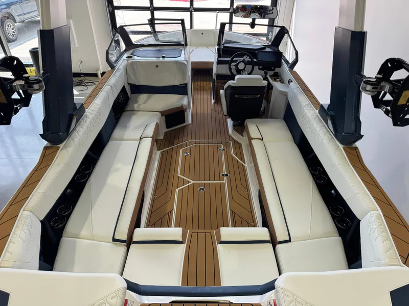 Slide: The Image of Nautique Super Air Nautique S25 2027 - 13