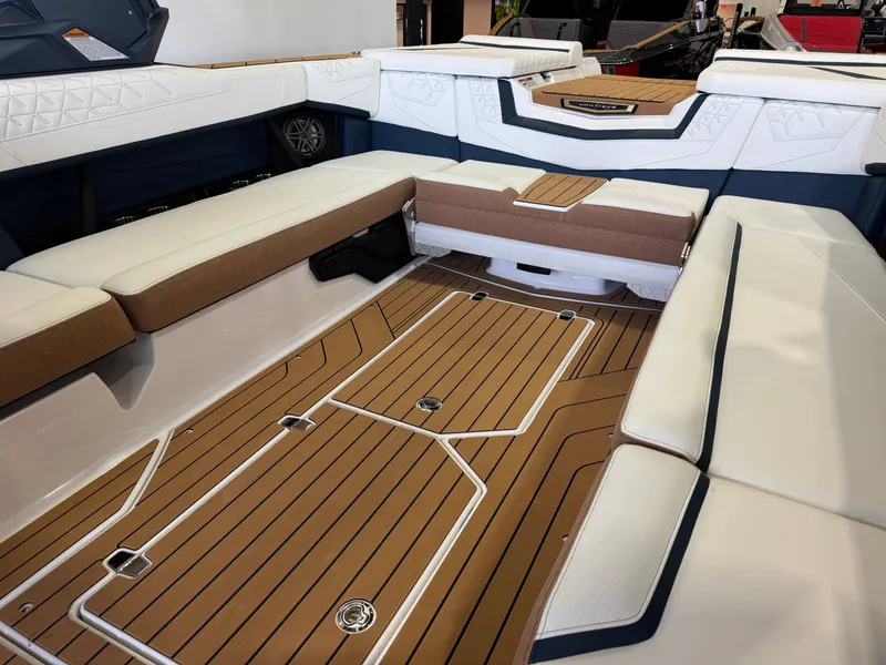 Slide: The Image of Nautique Super Air Nautique S25 2027 - 15