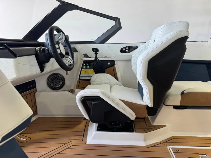 Slide: The Image of Nautique Super Air Nautique S25 2027 - 23