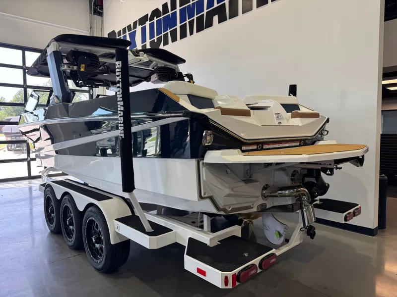 Slide: The Image of Nautique Super Air Nautique S25 2027 - 5