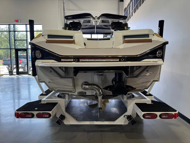 Slide: The Image of Nautique Super Air Nautique S25 2027 - 6