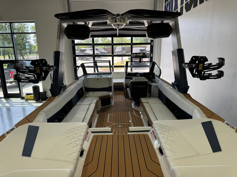 Slide: The Image of Nautique Super Air Nautique S25 2027 - 9